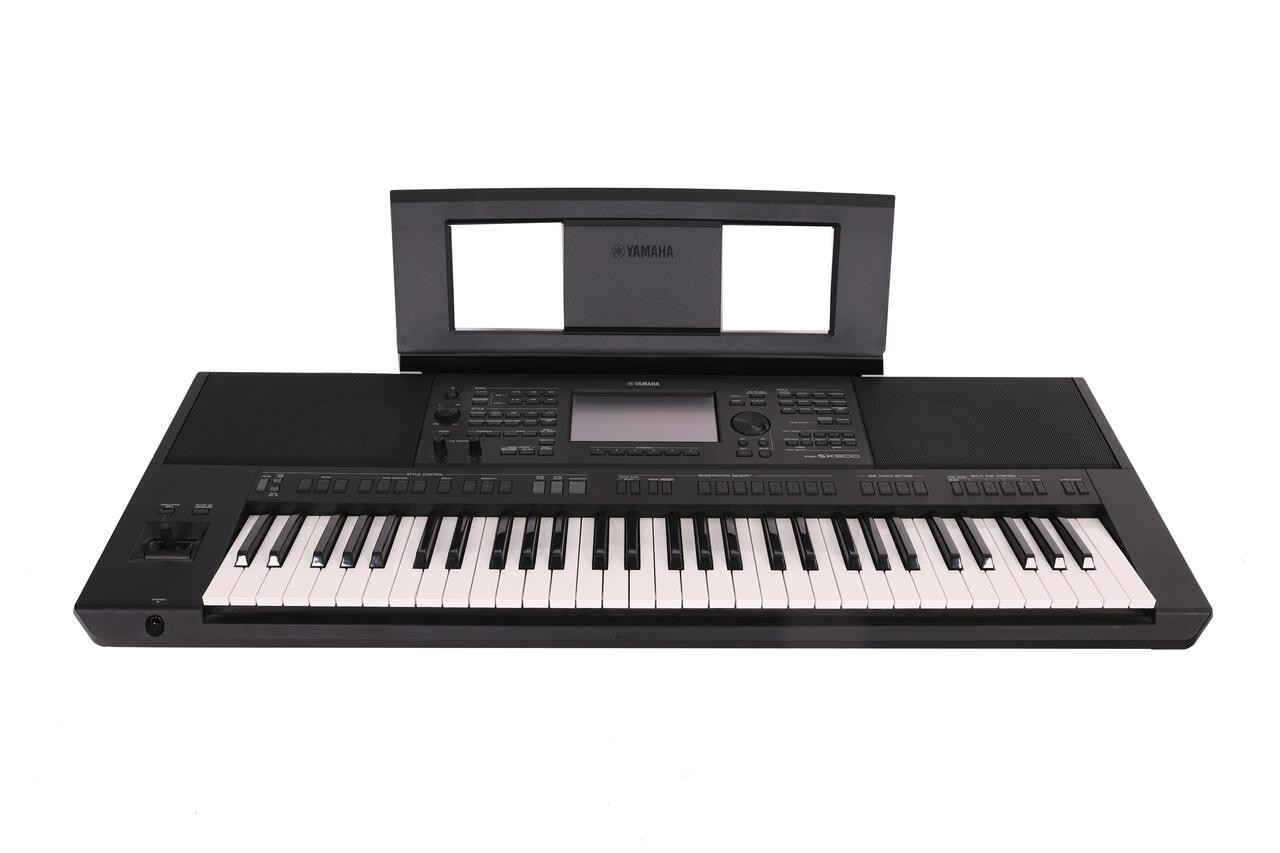 B Stock : Yamaha PSR-SX900 Arranger Workstation Keyboard 001